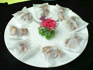 精致糯米卷摆盘美食