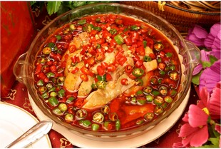 香辣诱人的美味水煮鱼