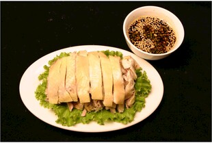 白切鸡配蘸料