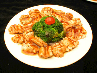 西兰花炒鱿鱼卷