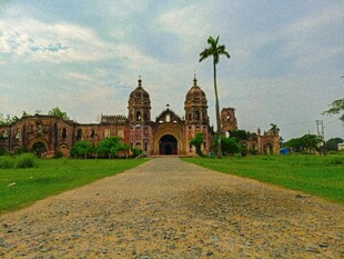 古老宏伟的历史建筑景观