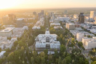 城市日出全景风光