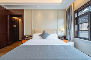 简约中式风格温馨卧室