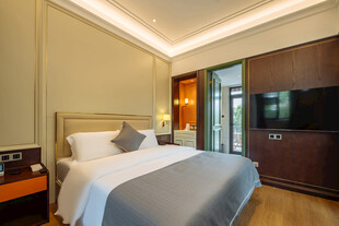 豪华舒适的现代风格卧室