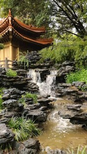 中式庭院潺潺流水景观