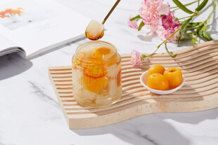 枇杷金桔炖雪梨