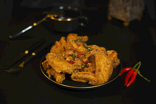 香酥美味炸鸡翅