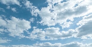 蓝天白云美景