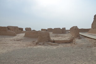 沙漠中的古老遗迹