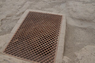 地面排水格栅特写