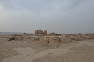 沙漠中的古老遗迹