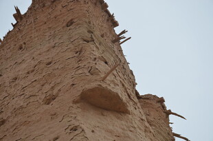 古老土塔的独特外观