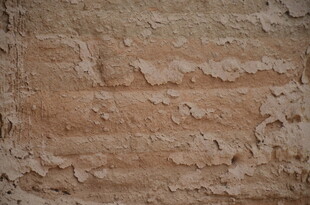 粗糙斑驳的土墙面纹理