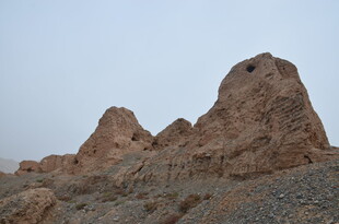 沙漠中的奇特岩石景观