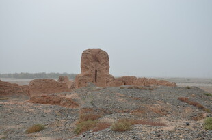 沙漠中的古老遗迹