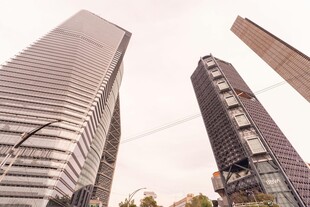 都市摩天大楼景观