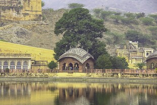 印度湖畔古建筑景观