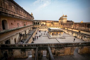 印度古老宫殿庭院景观