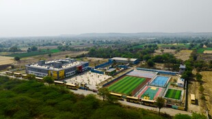 俯瞰工业园区全景