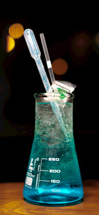 蓝色梦幻鸡尾酒