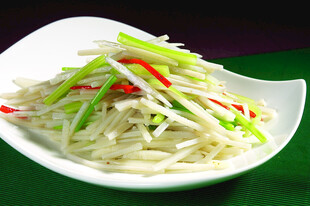 芹菜炒脆藕丝