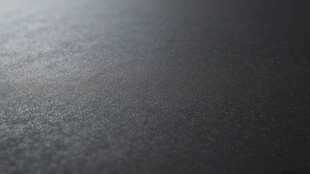 黑色磨砂质感表面