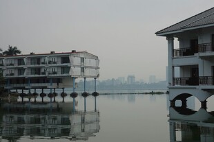 水上建筑倒影景观