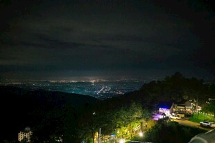 山间夜景 灯火璀璨
