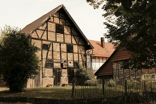 古朴的德式半木结构房屋