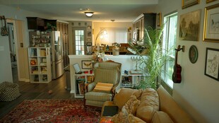 温馨复古风客厅室内场景