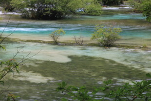 清澈秀丽的自然水景风光