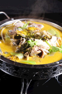 鲜香浓郁的特色菌菇火锅