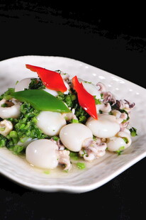 青椒红椒炒鱿鱼