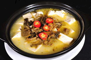 酸菜豆腐煲鲜香好滋味