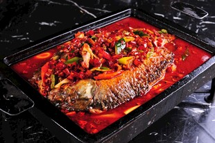 香辣烤鱼视觉与味觉的盛宴