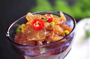 酸辣爽口海蜇凉拌菜