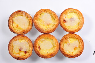 美味蛋挞整齐排列