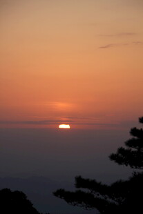 日落时分的海边美景