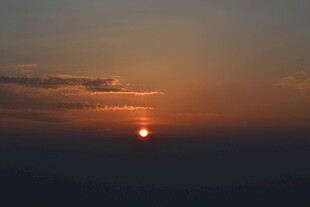 日落时分的美丽天际线