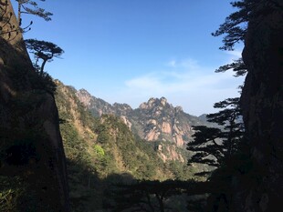 壮美山间景色