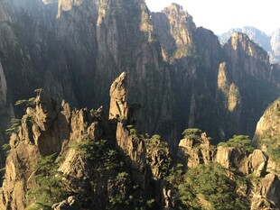 壮丽黄山奇峰景观