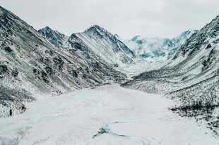 壮丽雪山冰川景观