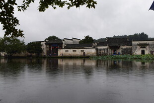 水乡古村 静谧湖景映民居