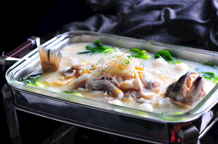 鲜香美味的特色鱼汤