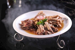 卤味拼 鲜香诱人