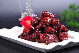 美味糖醋排骨摆盘精致