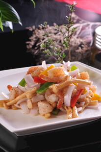 美味海鲜时蔬炒制菜肴