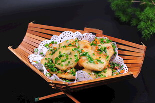 香煎藕饼配蔬菜