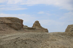 荒凉戈壁的奇特地貌
