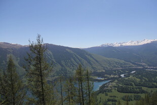 山间湖景 自然秀丽风光